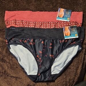 Vanity Fair Effortless Hipster Panties Set Of 2 - Size 8 XL